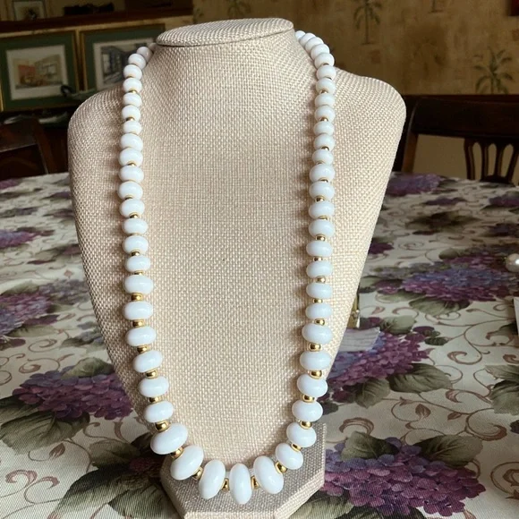 NAPIER NECKLACE WITH GOLD BEADS - Picture 2 of 11